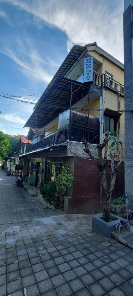 Tuban Torres Accommodation クタ エクステリア 写真